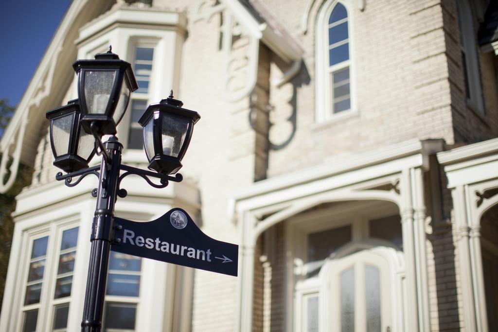 Elm Hurst Inn & Spa Ingersoll Екстер'єр фото