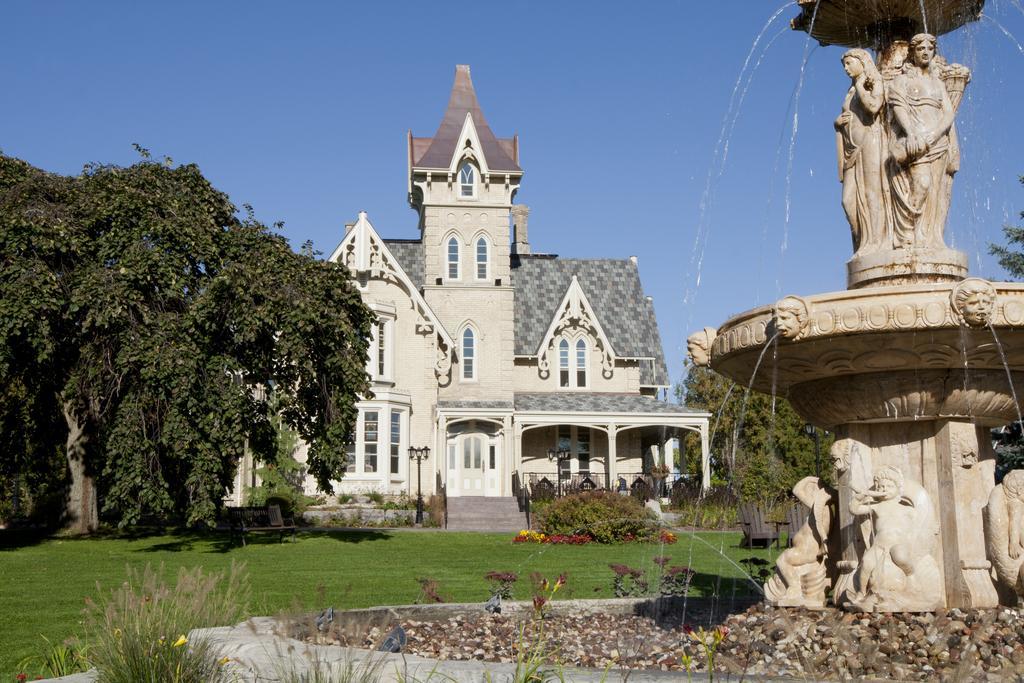 Elm Hurst Inn & Spa Ingersoll Екстер'єр фото