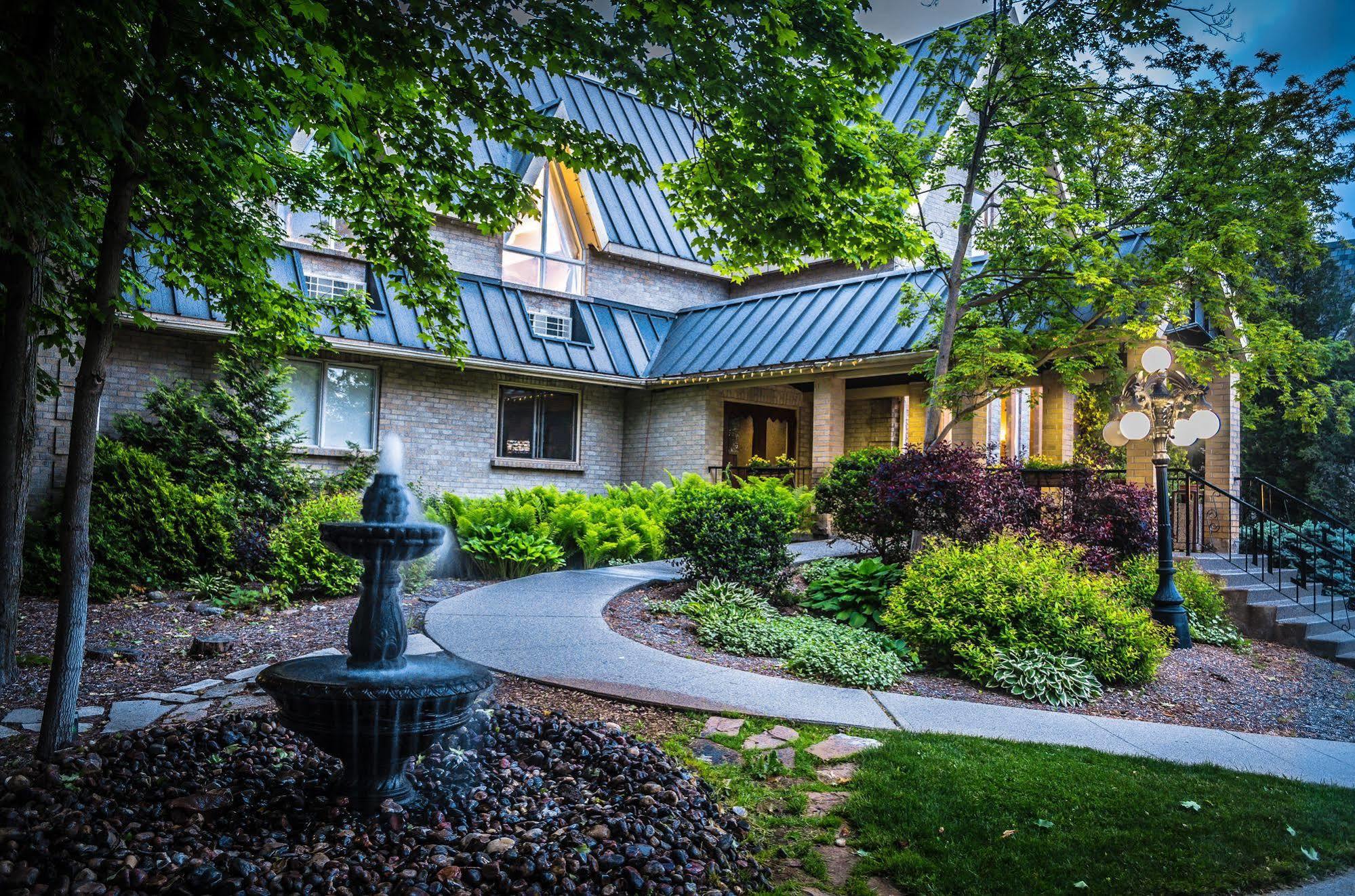 Elm Hurst Inn & Spa Ingersoll Екстер'єр фото